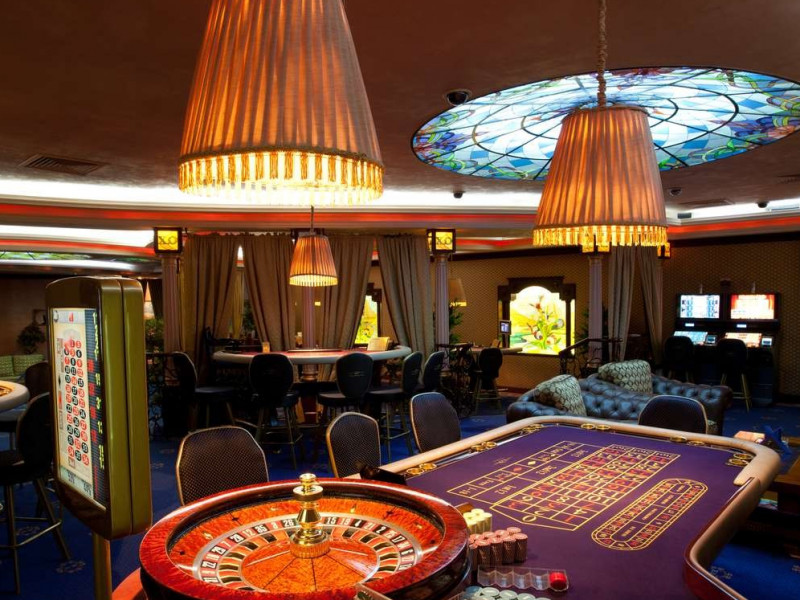 казино рояль армения